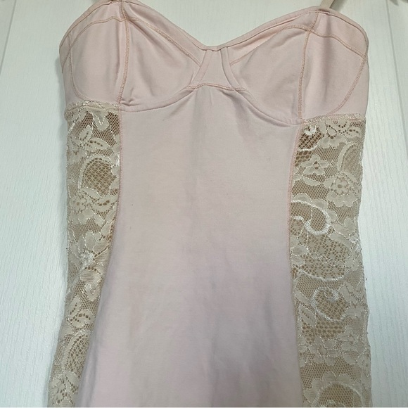 Aritzia Talula Light Pink Bustier Tank Top with Lace Size S - Picture 2 of 7